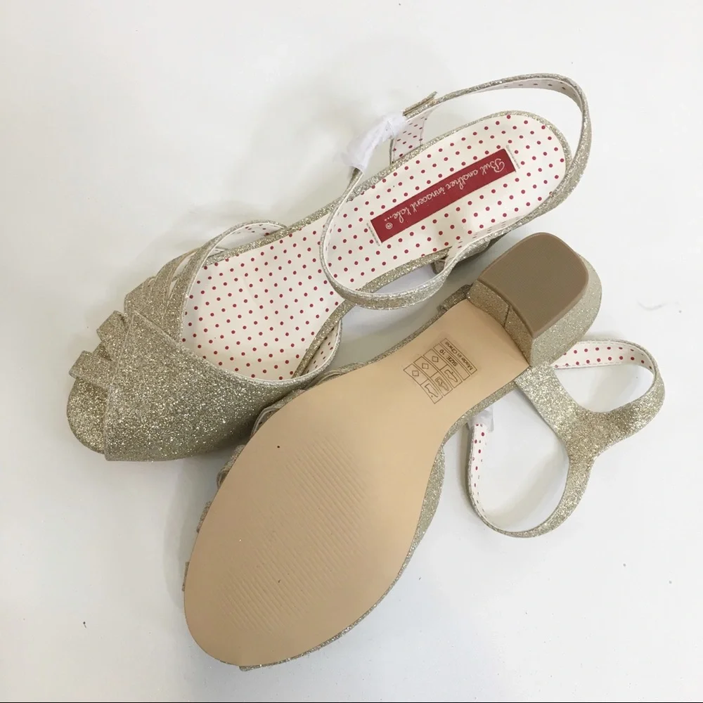 B.A.I.T. Gold glitter heels, NIB - Picture 3 of 5